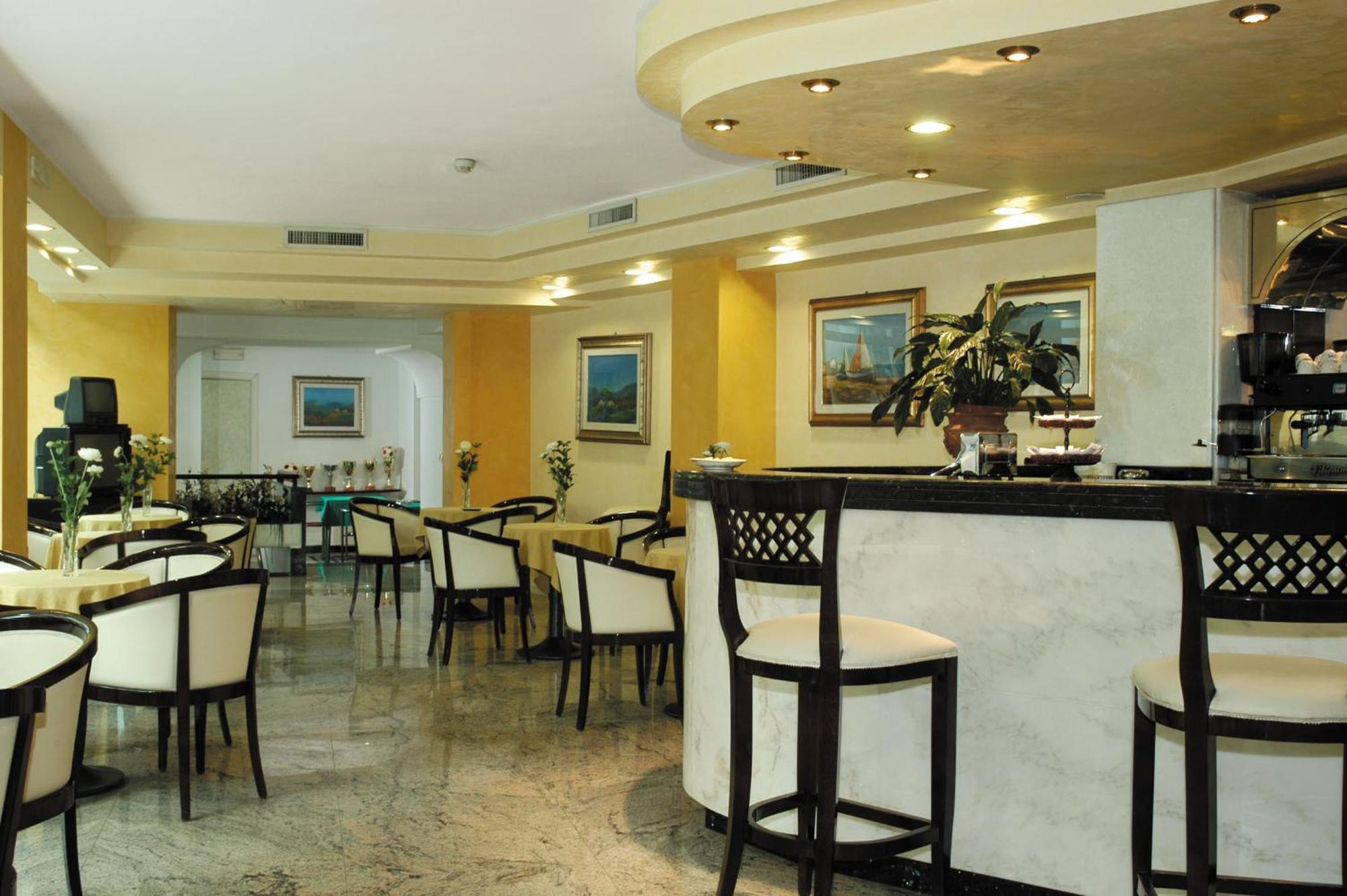 Hotel Borgo Marina Rodi Garganico Kültér fotó