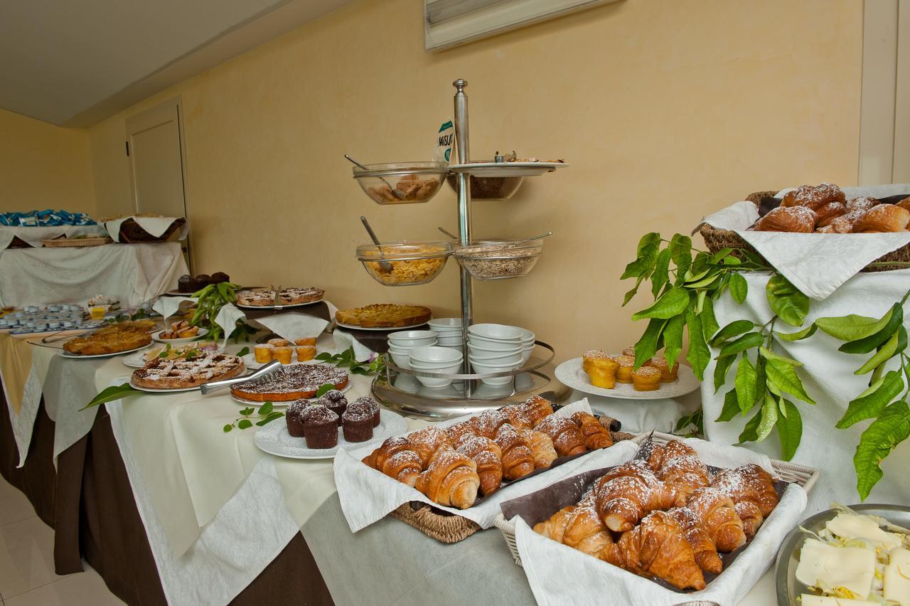 Hotel Borgo Marina Rodi Garganico Kültér fotó