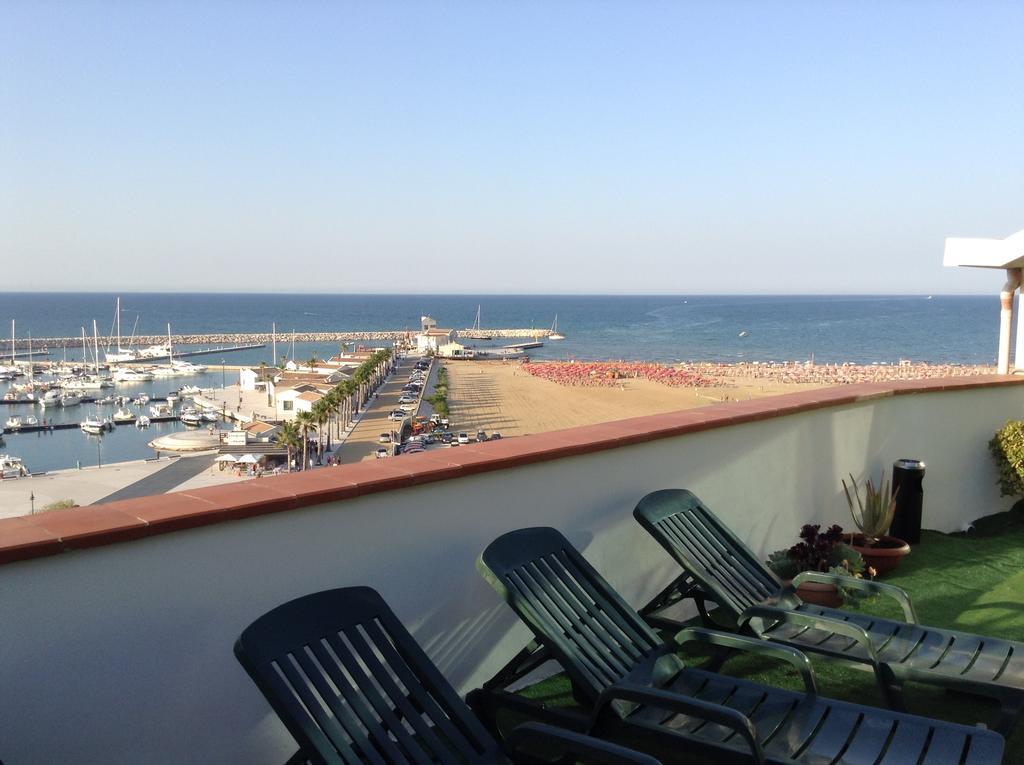 Hotel Borgo Marina Rodi Garganico Kültér fotó