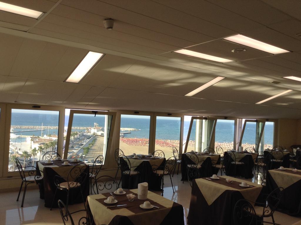 Hotel Borgo Marina Rodi Garganico Kültér fotó