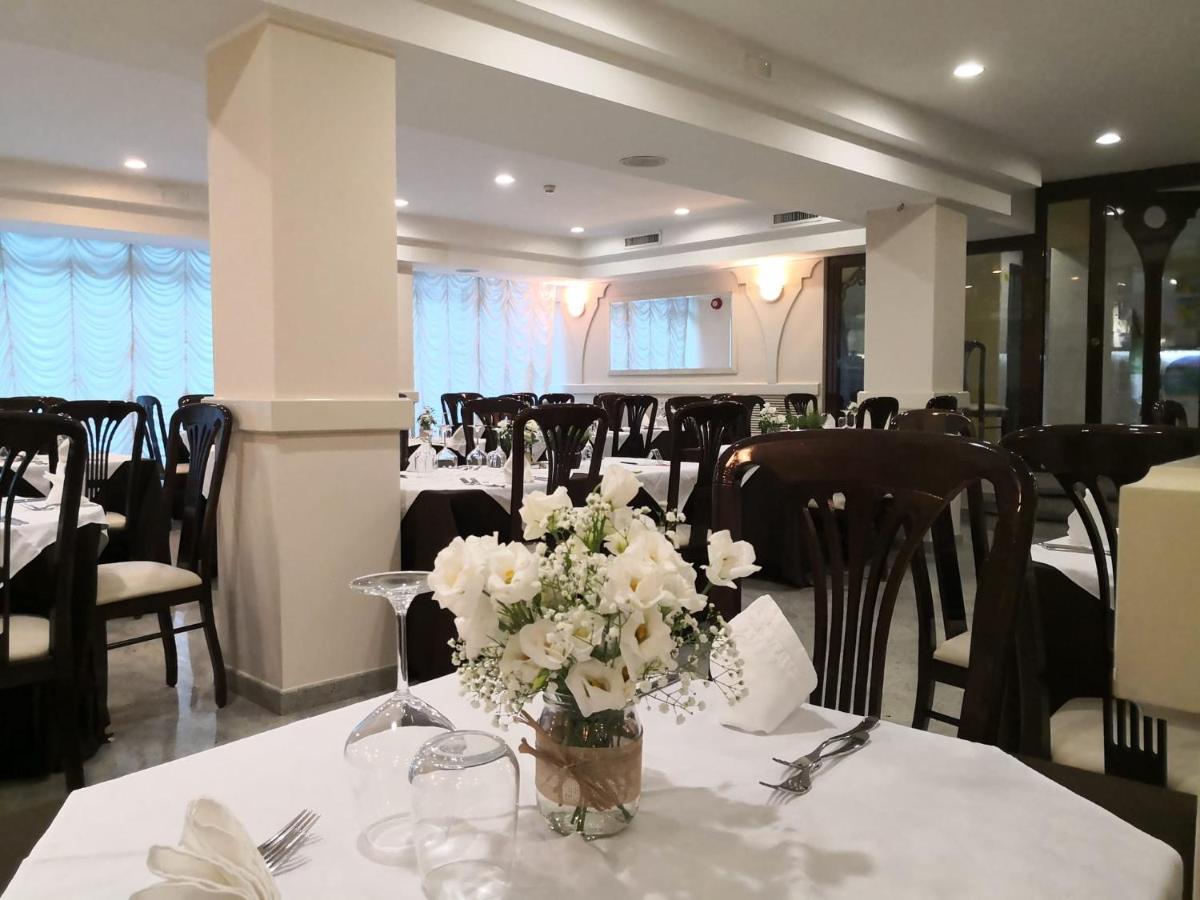 Hotel Borgo Marina Rodi Garganico Kültér fotó